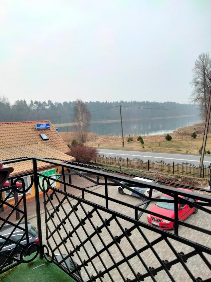 Zajazd Restauracja Machliny Екстер'єр фото