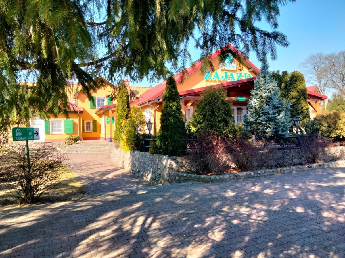 Zajazd Restauracja Machliny Екстер'єр фото